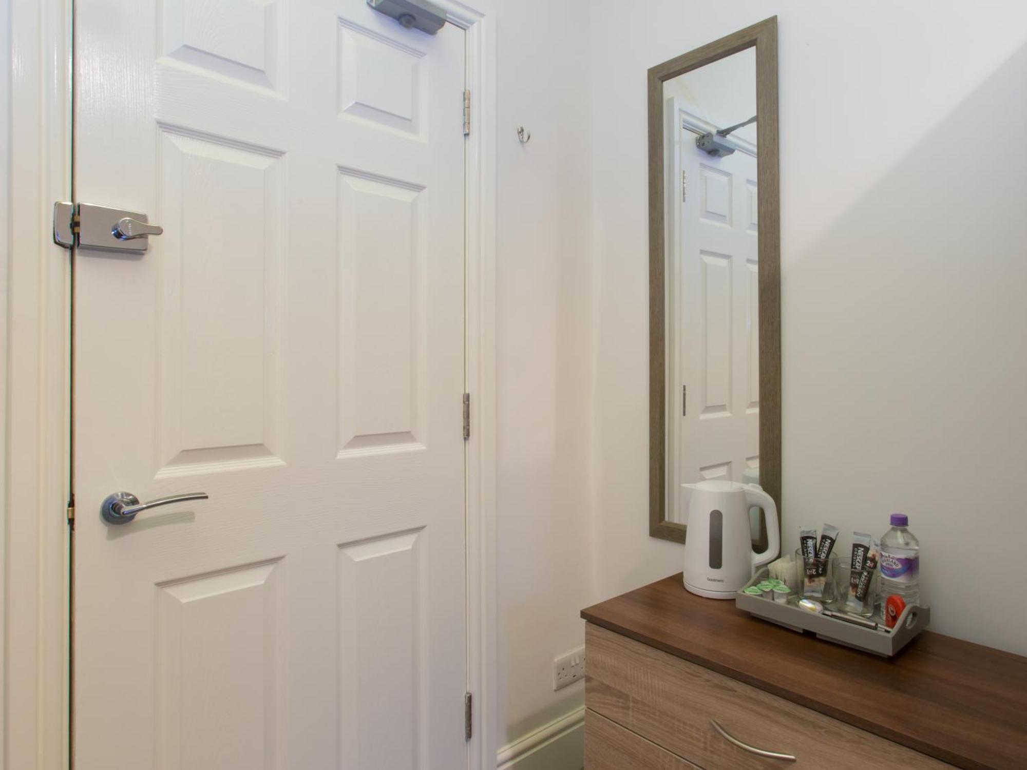 Townhouse @ West Avenue Crewe Bed & Breakfast Cameră foto